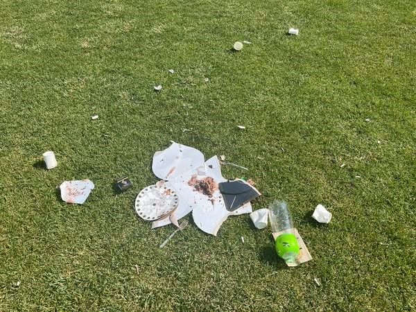 Söğüt Belediyesi, tarihi Ertuğrul Gazi Tören Alanı’nda yaşanan temizlik sorunlarına