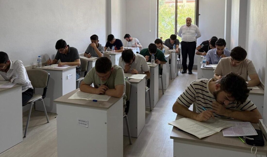 Erzincan’da aday din görevlilerinin katıldığı 3. Dönem Mesleki Eğitiminin birinci