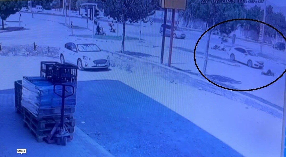 Erzincan Recep Tayyip Erdoğan Bulvarı’nda otomobil ile elektrikli bisikletin çarpışması