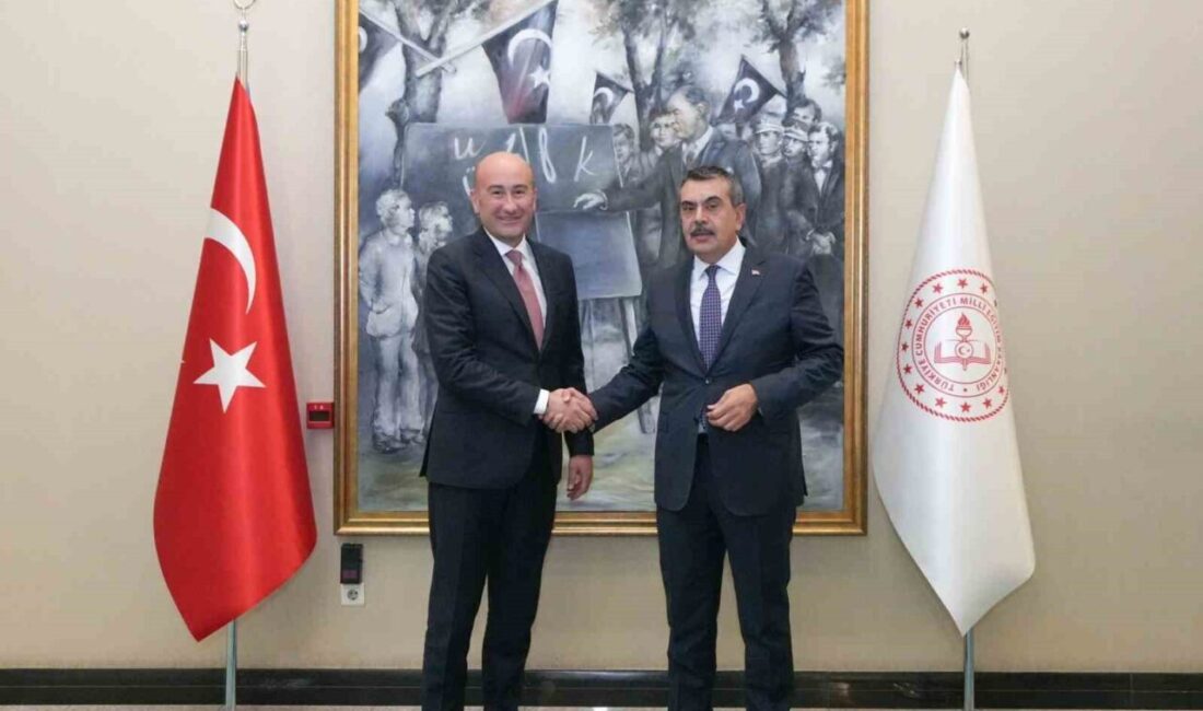 Millî Eğitim Bakanlığı ile protokol imzalayan Bahçeşehir Koleji, Erzurum’un Yakutiye