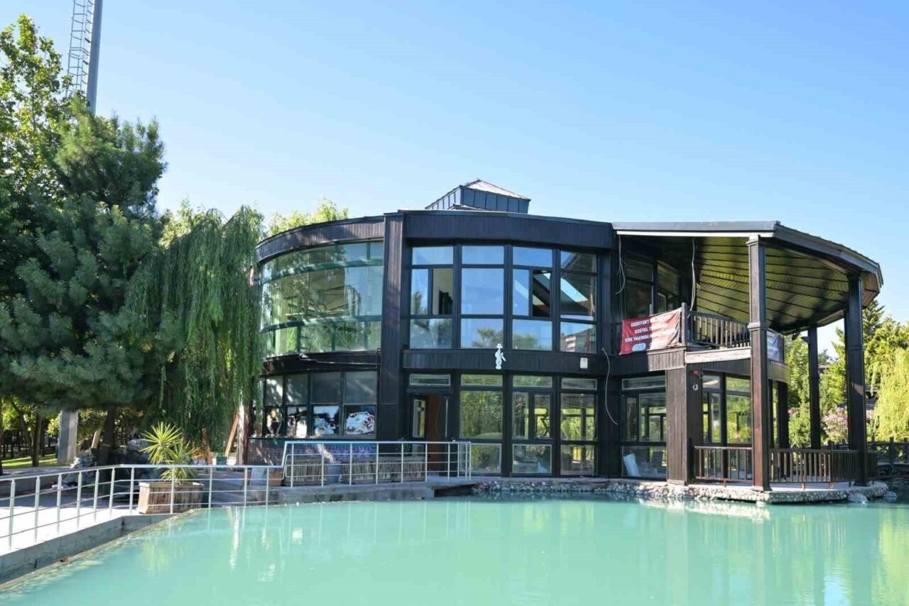 Esenyurt Belediyesi’nden gençleri sevindirecek önemli bir adım daha geldi. Belediye