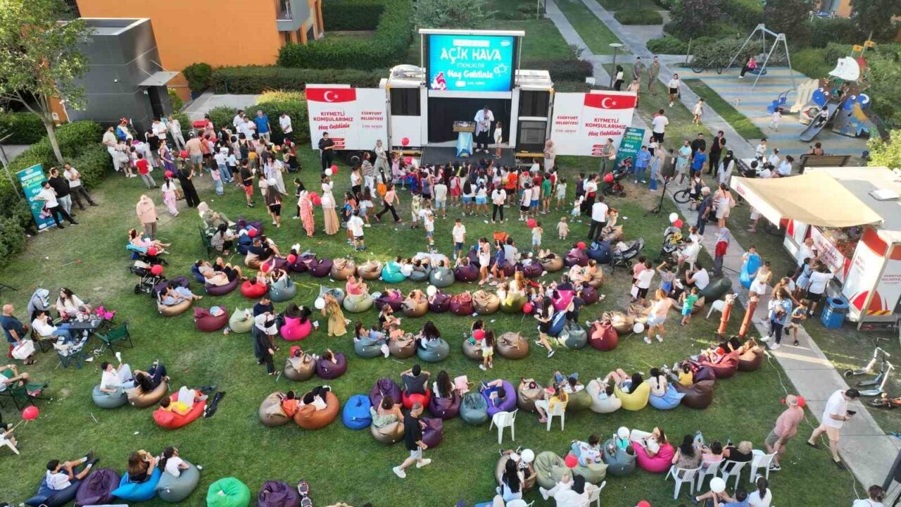 Esenyurt Belediyesi, açık hava etkinliklerinin ikincisini Hep İstanbul Sitesi’nde gerçekleştirdi.