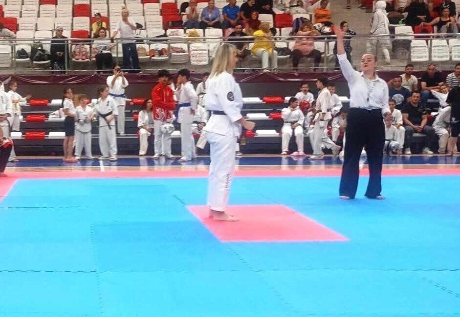 Eskişehirli sporcular Kırklareli Wushu Kung fu Budokaido İller Arası Şampiyonası’nda