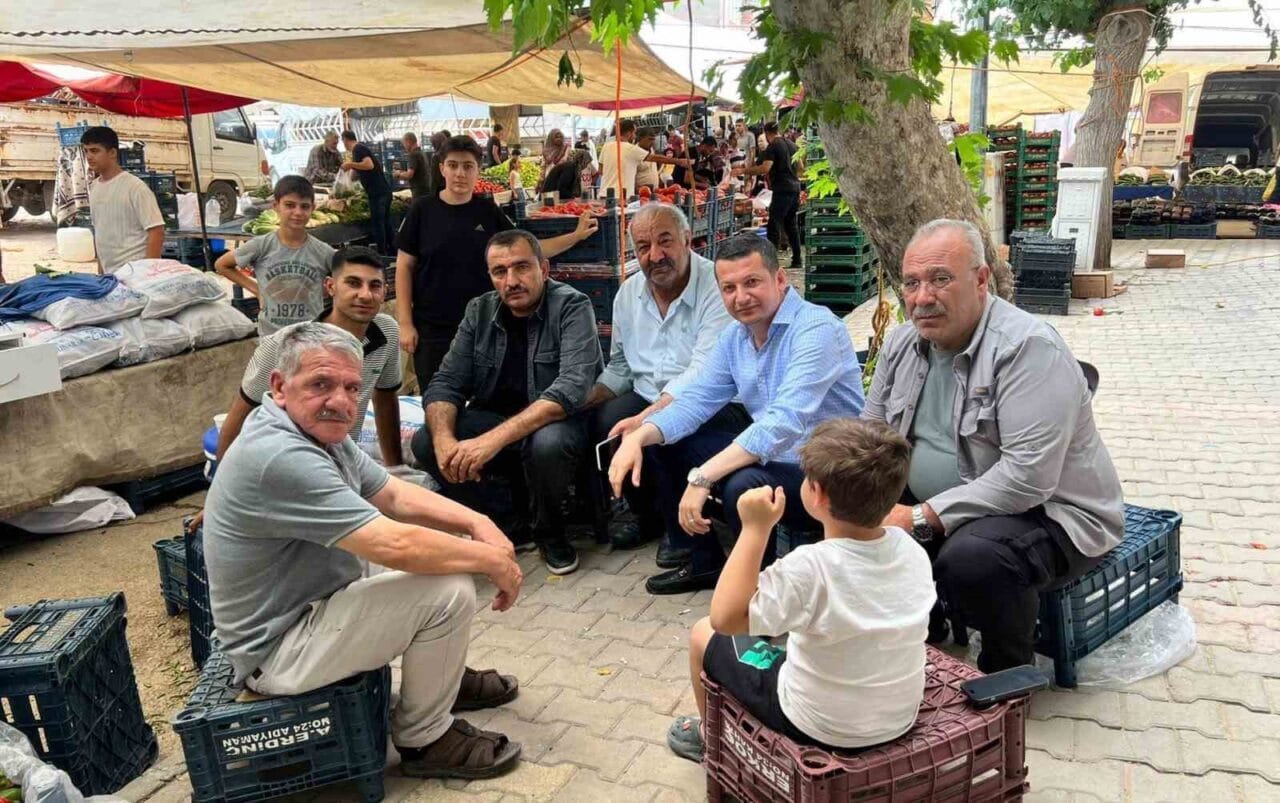 AK Parti Adıyaman Merkez İlçe Başkanı Mehmet Fatih Olgun, pazarcı