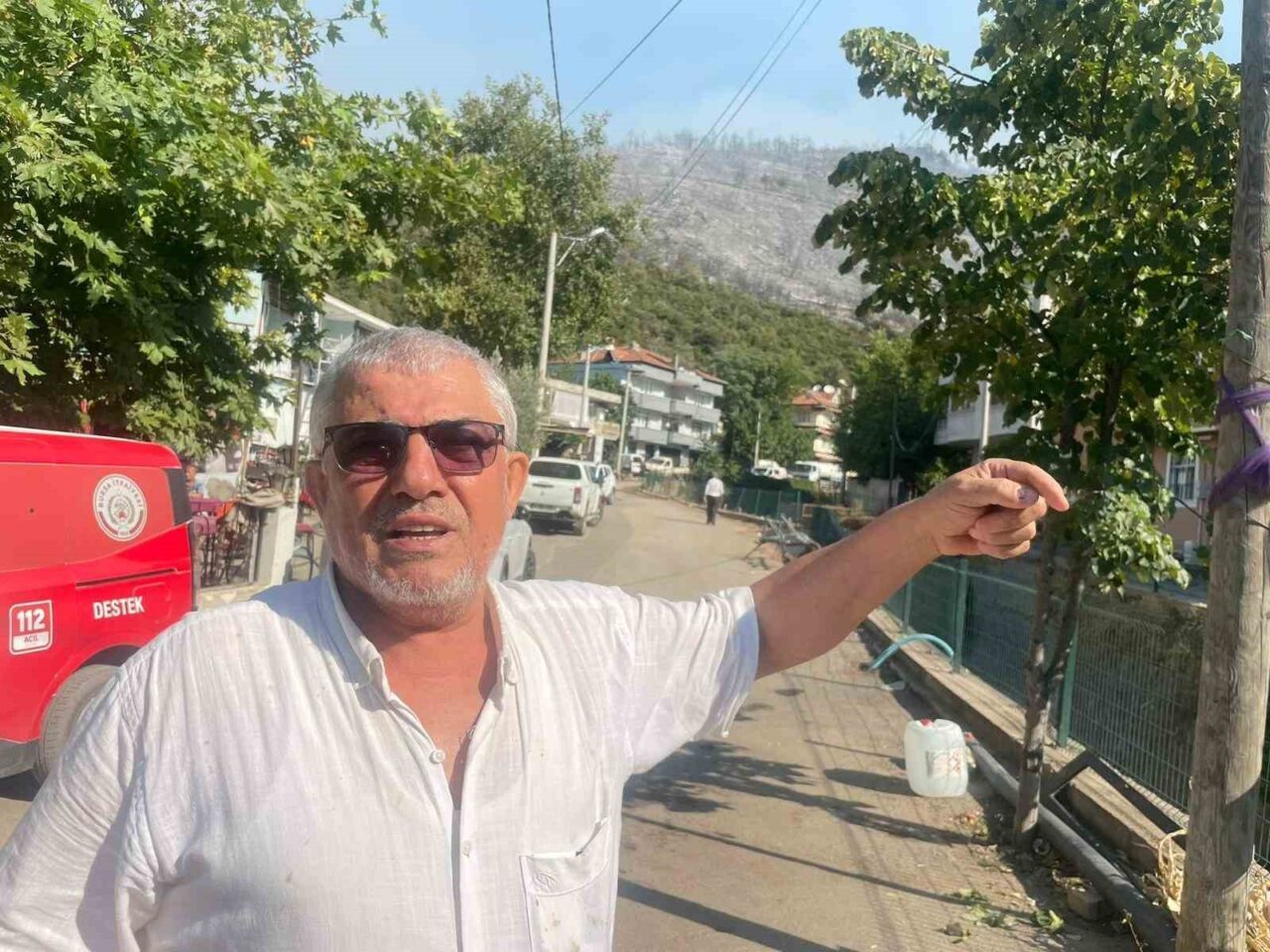 Bursa’da Gürsu ve Kestel ilçelerinde başlayan orman yangını, 100 hektardan