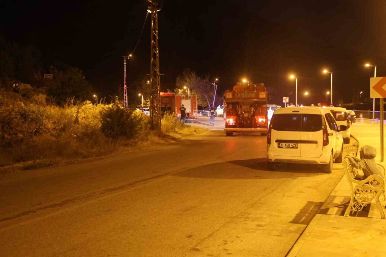 Hatay’ın Defne ilçesinde evlilik teklifi esnasında atılan havai fişeklerin neden