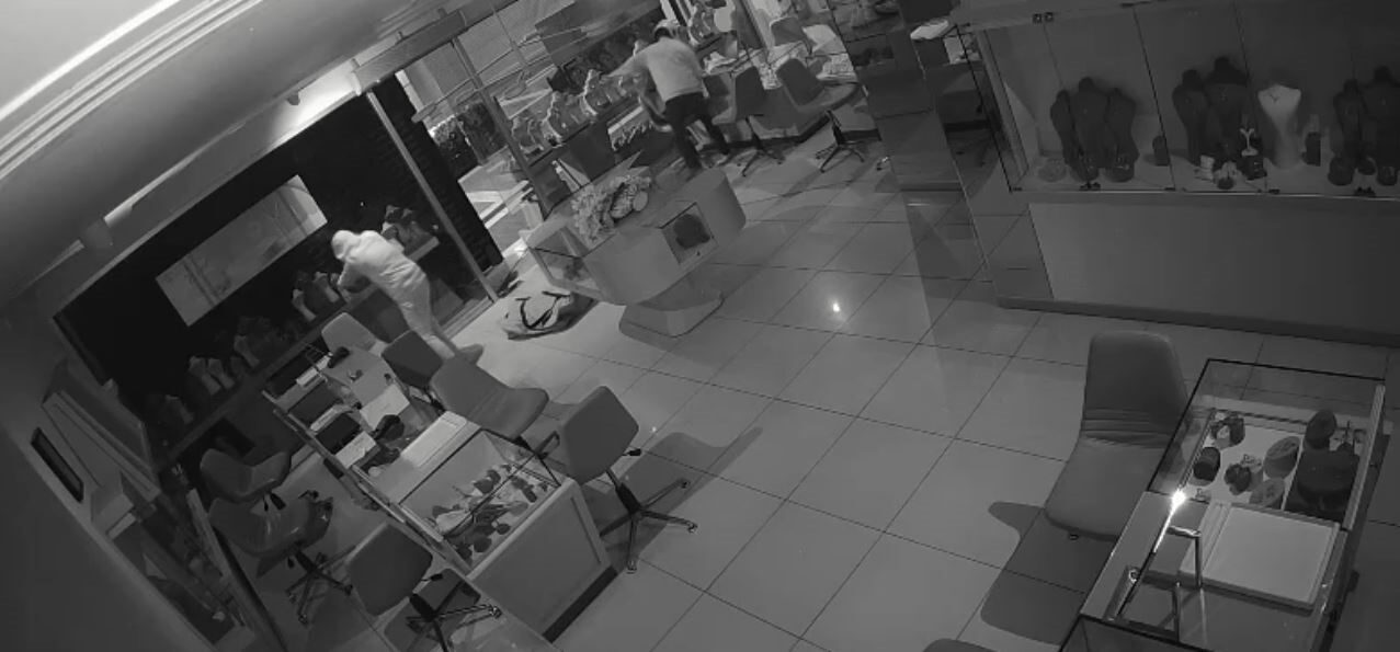 İstanbul Fatih’te bir kuyumcudan yaklaşık 600 bin dolar değerinde ziynet