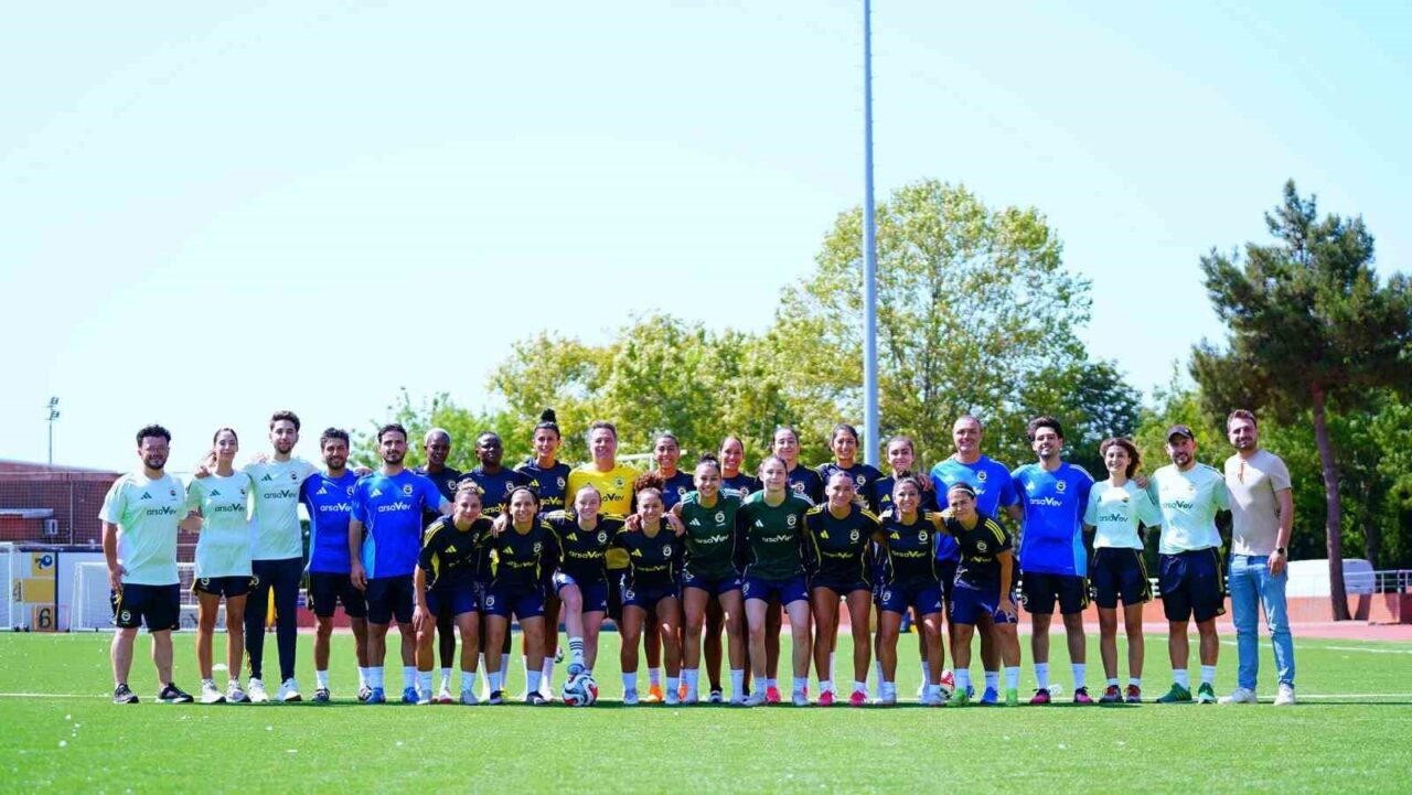 Fenerbahçe Kadın Futbol Takımı, 2025-2026 sezonu hazırlıkları kapsamında ilk antrenmanını
