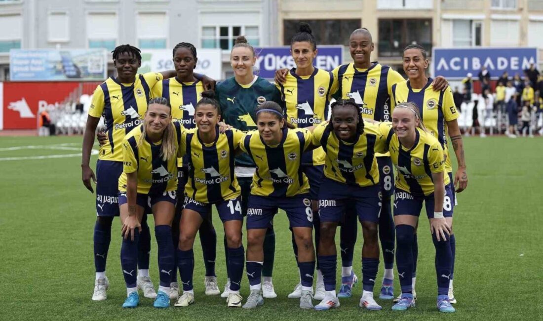 Fenerbahçe Kadın Futbol Takımında yeni sezon kadro planlaması çerçevesinde 17