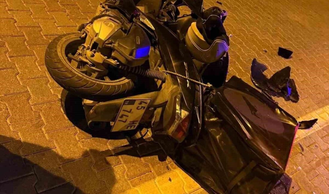 Fethiye Cahit Gündüz Caddesi üzerinde gece saatlerinde meydana gelen trafik