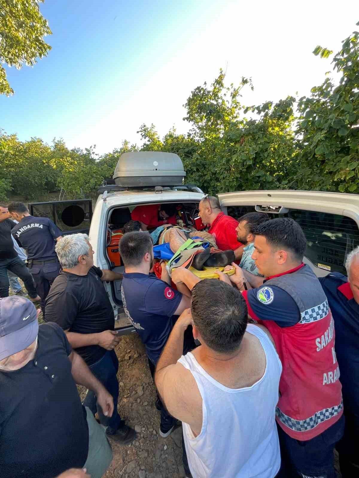 Sakarya’nın Karasu ilçesinde fındık tarlasında çalıştığı esnada dengesini kaybederek dereye