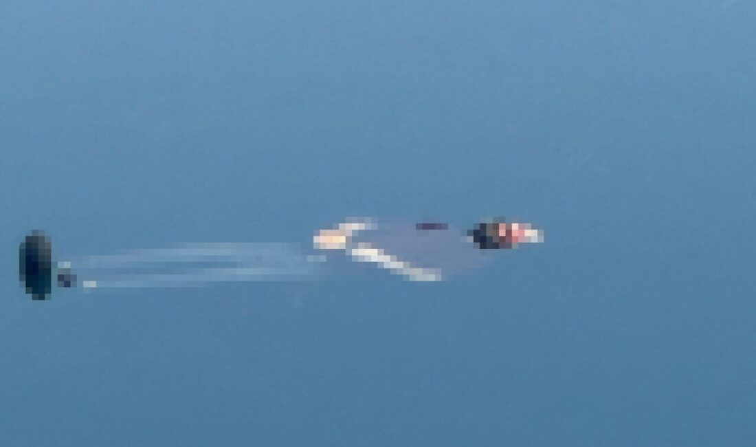 Şanlıurfa’nın Birecik ilçesinde Fırat Nehri’nde sürüklenen erkek cesedi ekipleri harekete