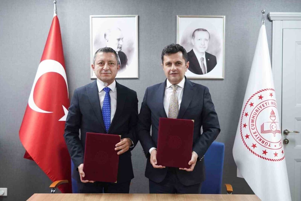 Ford Otosan, Millî Eğitim Bakanlığı iş birliğiyle üretim deneyimini eğitimle