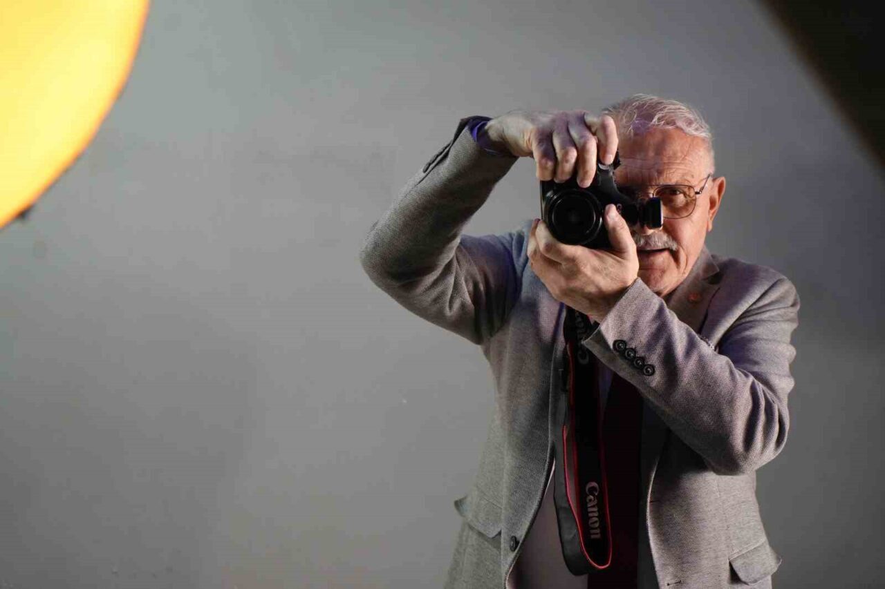 Bayburt’ta ilk fotoğraf stüdyosunu kuran Ahmet Yavuz’un oğlu Sadık Yavuz