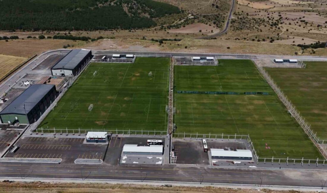 Kayseri Büyükşehir Belediyesi’nin yatırımlarıyla hayata geçirilen Erciyes Yüksek İrtifa Kamp