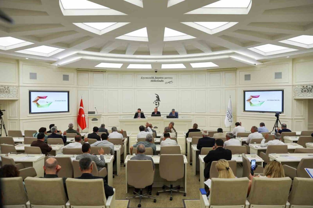 Büyükşehir Meclisi, temmuz ayında çiftçiye 5 milyon litre mazot, ailelere