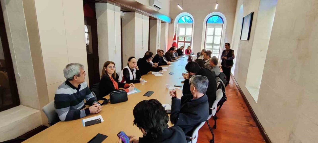Gaziantep Kent Konseyi Eğitim Çalışma Grubu’nca düzenlenen “Eğitimcilerin Yerel Yönetimden