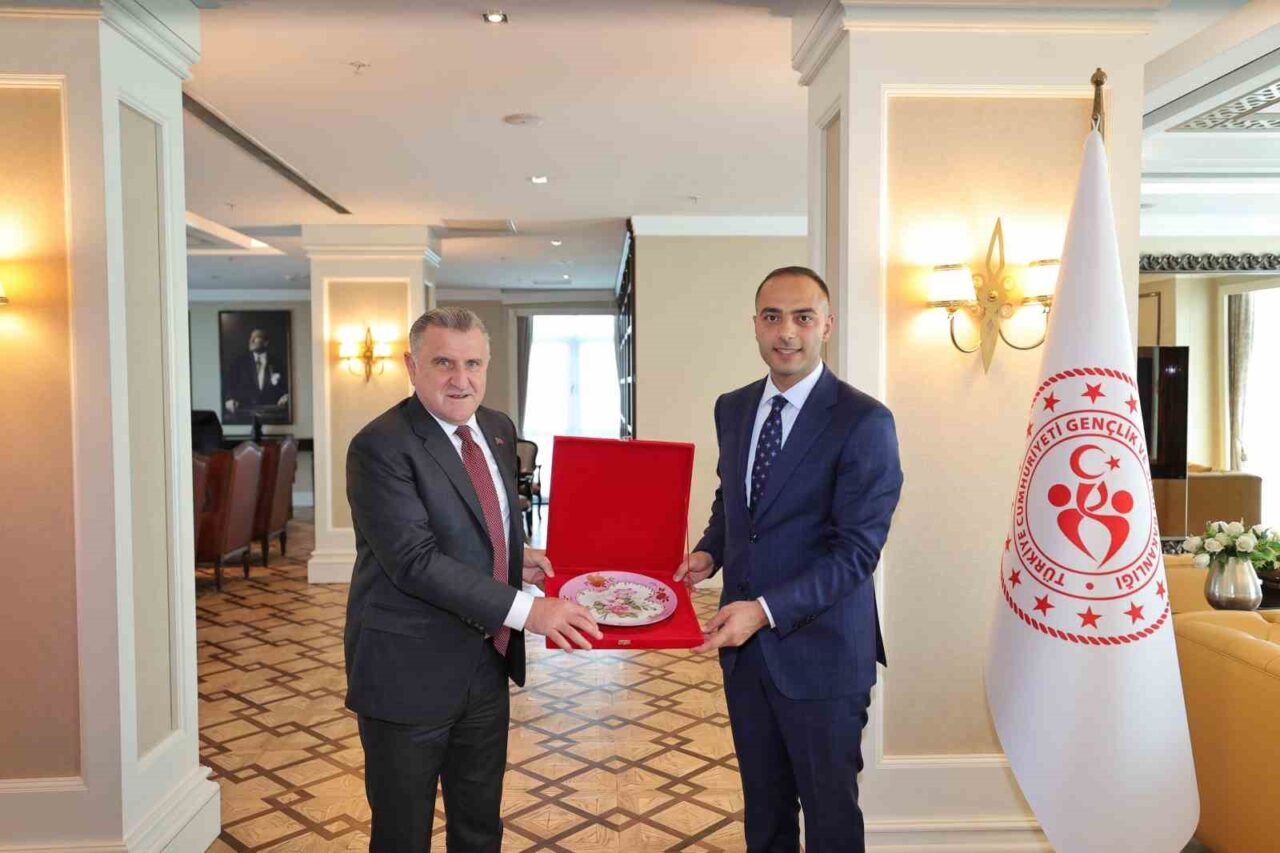 Gençlik ve Spor Bakanlığı ile Gaziosmanpaşa Belediyesi arasında imzalanan protokol