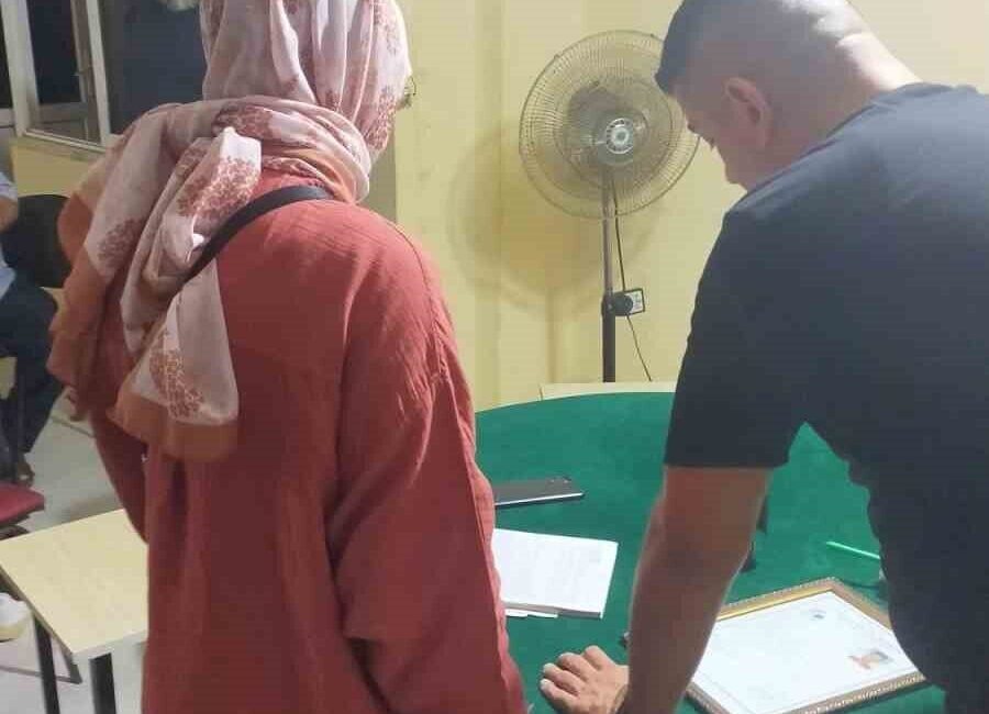 Antalya’nın Gazipaşa ilçesinde İlçe Sağlık Müdürlüğü ekipleri, umuma açık iş