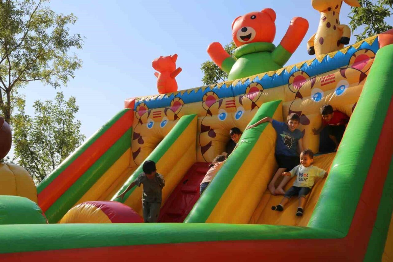 Kocaeli Meslek ve Sanat Eğitimi Kursları’nın (KO-MEK) düzenlediği yaz kursları,