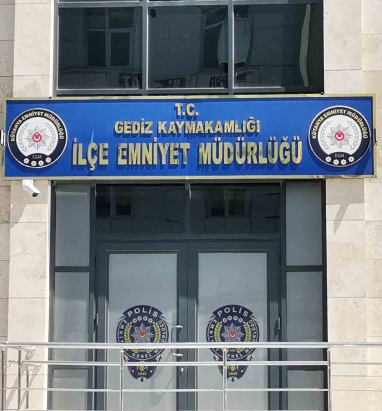 Gediz İlçe Emniyet Müdürlüğü, son dönemde ülke genelinde olduğu gibi