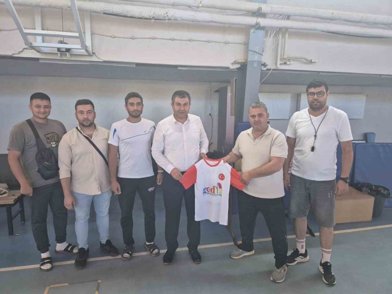 Gediz’de yaz aylarının enerjisini spora dönüştüren Yaz Spor Okulları, bu