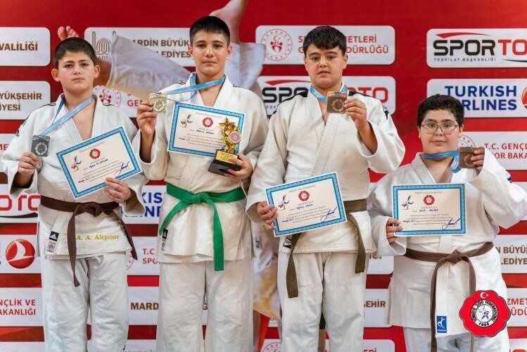 Minikler Türkiye Judo Şampiyonası’nda Bilecikli Sporcu Aybars Ali Akpınar Türkiye