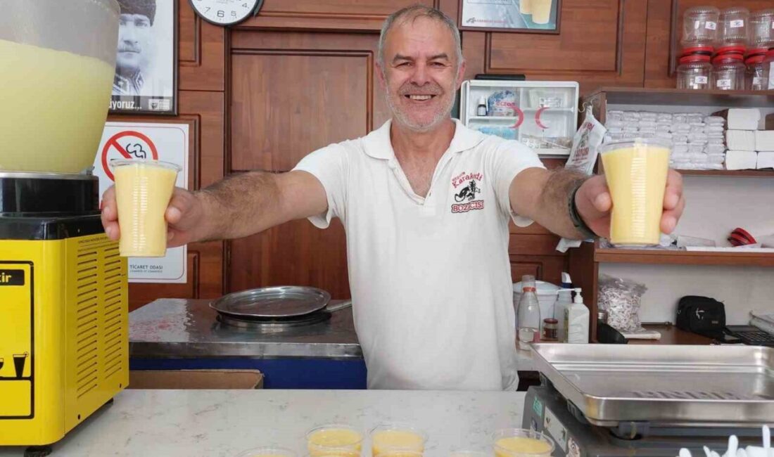 Eskişehir’de boza satışı yapan Özbek Özkonak, sadece kış aylarında değil,
