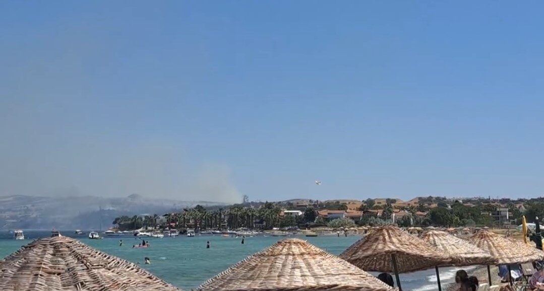 Çanakkale’nin Gelibolu ilçesinde tarım arazisinde başlayan yangını kontrol altına almak