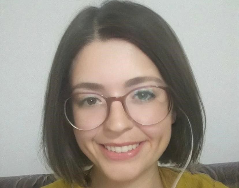 Denizli’de 24 yaşındaki genç kız yaşadığı dairenin dairenin 5. katından