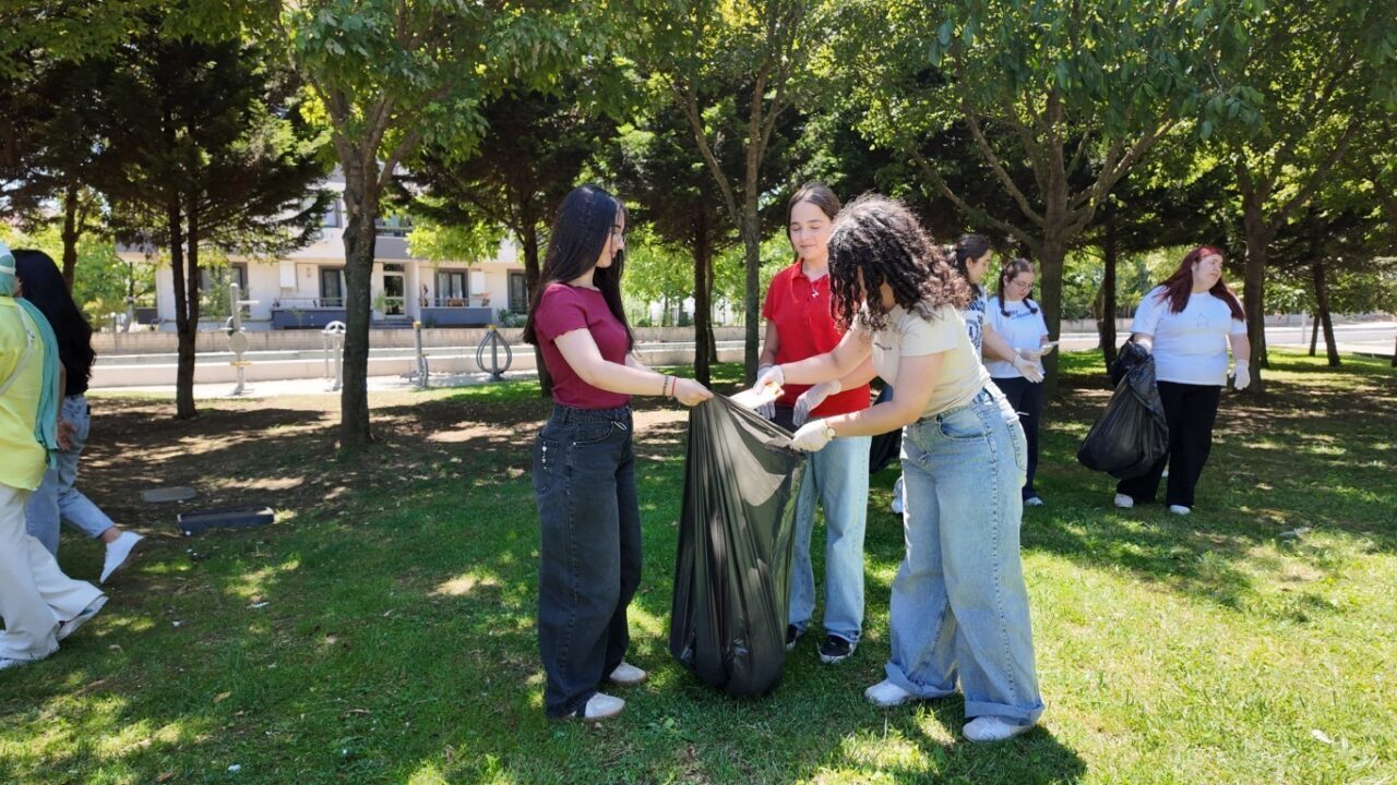 Kartepe’de kamp merkezlerinde konaklayan öğrenciler 4 gün boyunca doğa, kültür,