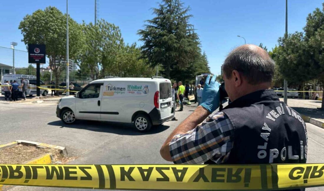 Uşak’ta motosiklet sürücüsü ile hafif ticari araç sürücüsünün kazası ölümle