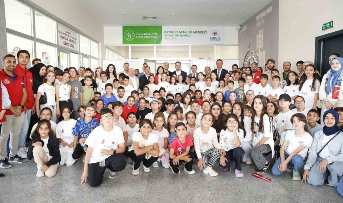 Gençlik ve Spor Bakan Yardımcısı Dr. Enes Eminoğlu, bir dizi