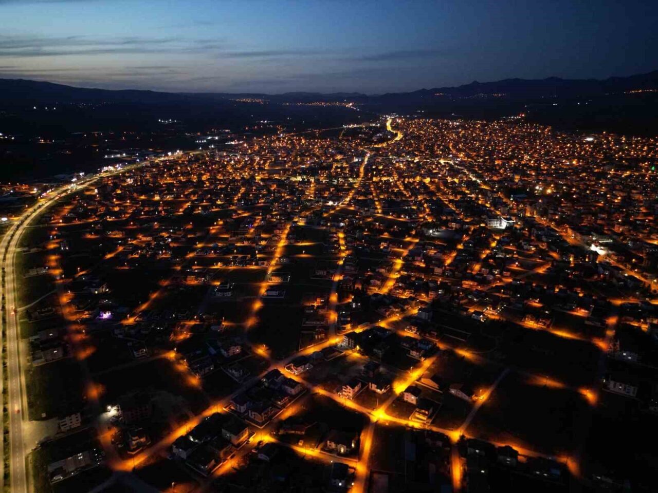 Kuruma tehlikesinin baş gösterdiği Eber Gölü’nün sadece ekolojik değil jeolojik