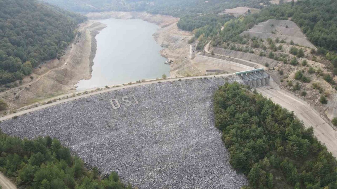 Bandırma’nın içme suyu ihtiyacını karşılayan Gönen Barajı’nda su seviyesi alarm