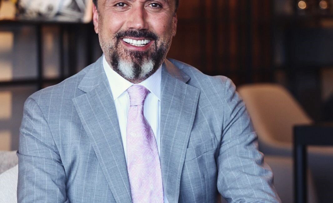 Altının yükselişi, doların çöküşüyle el ele ilerlerken; gümüş, hem güvenli