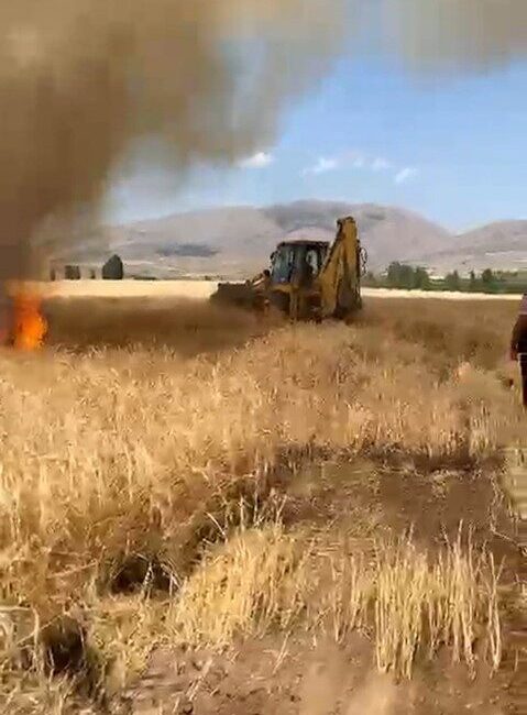 Gümüşhane’nin Kelkit ilçesinde çay demlemek için yakılan ateşin neden olduğu