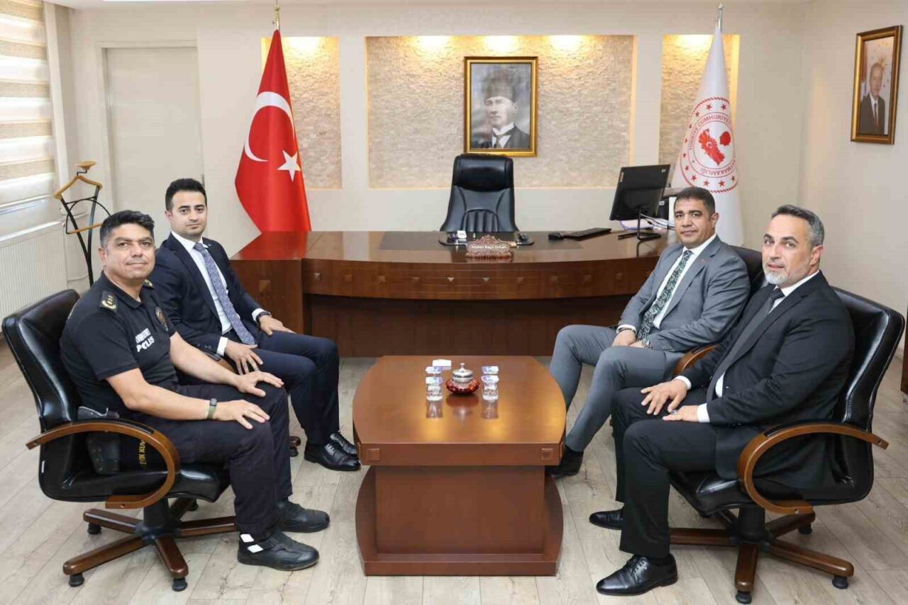 DÜZCE (İHA) – Gümüşova Kaymakamlığı’na atanan Ahmet Reşit Orhan, görevine