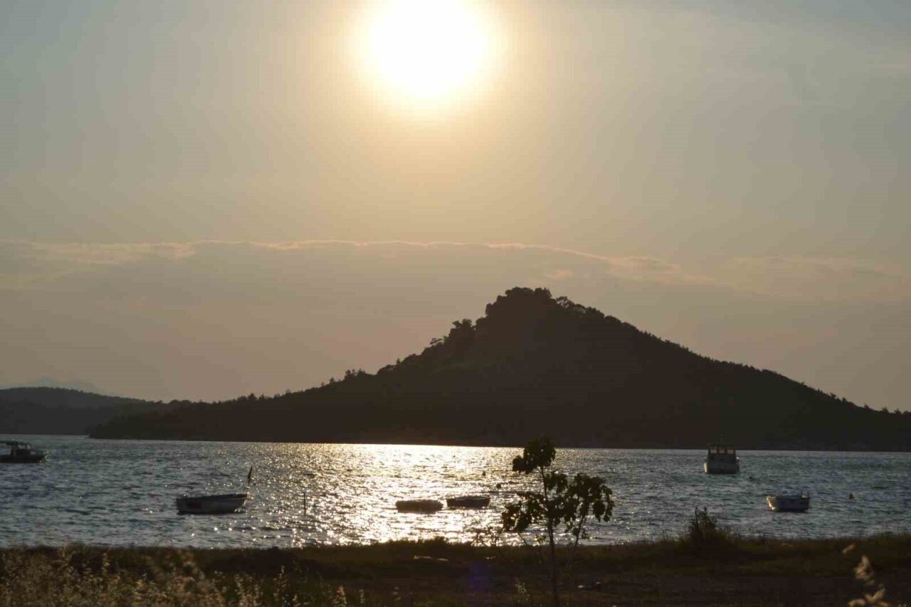 23 Temmuz’da Türkiye’nin birçok şehrinde sıcaklık rekorları kırıldı. Meteoroloji Genel