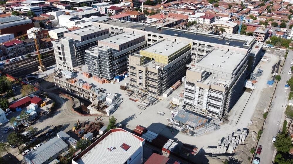 Güven endeksi hizmet sektöründe yüzde 0,8 azaldı, perakende ticaret sektöründe