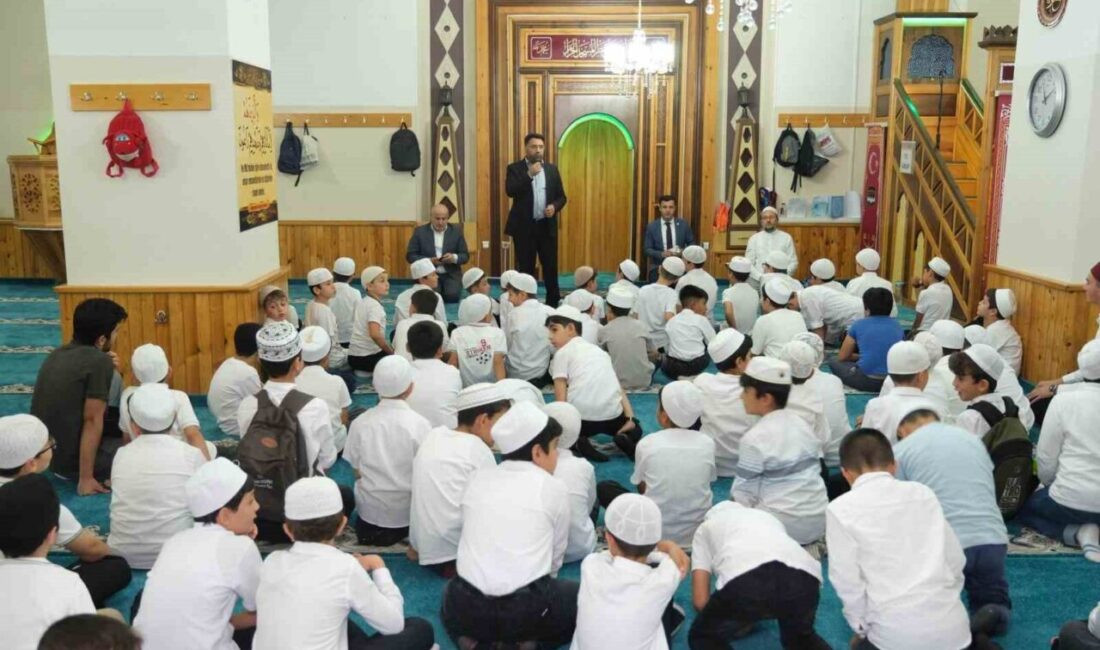 Erzincan’da Şemseddin Uçar Camii bünyesinde yürütülen Hafızlık Temel Eğitimi Programı