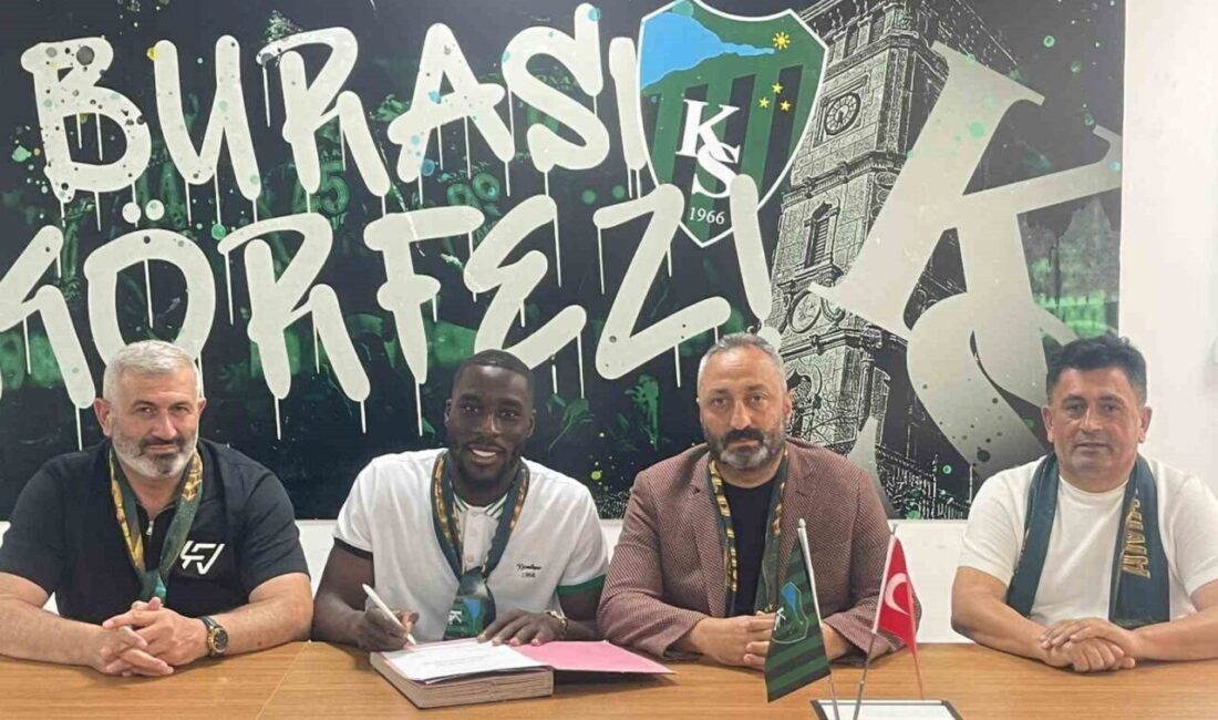 Kocaelispor daha önce prensipte anlaştığını duyurduğu Massadio Haidara ile 2