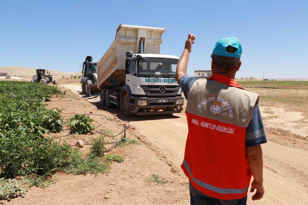 Haliliye Belediyesi, kırsal mahallelerde yaşam kalitesini artırmaya yönelik çalışmalarını sürdürüyor.