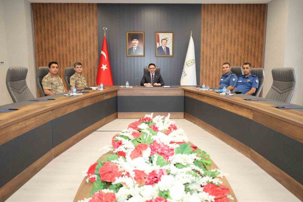 ŞANLIURFA (İHA) – Haliliye Kaymakamı Muhammed Serkan Şahin başkanlığında, asayiş
