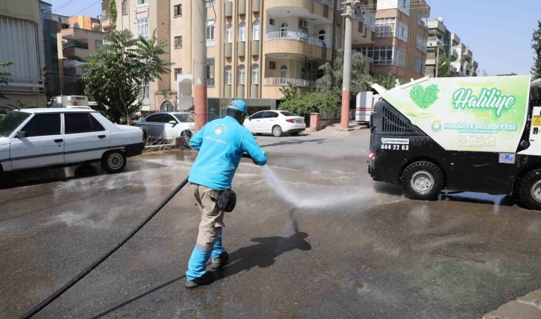 Haliliye Belediyesi, temizlik çalışmalarını aralıksız sürdürüyor. Temizlik İşleri Müdürlüğü koordinesinde,