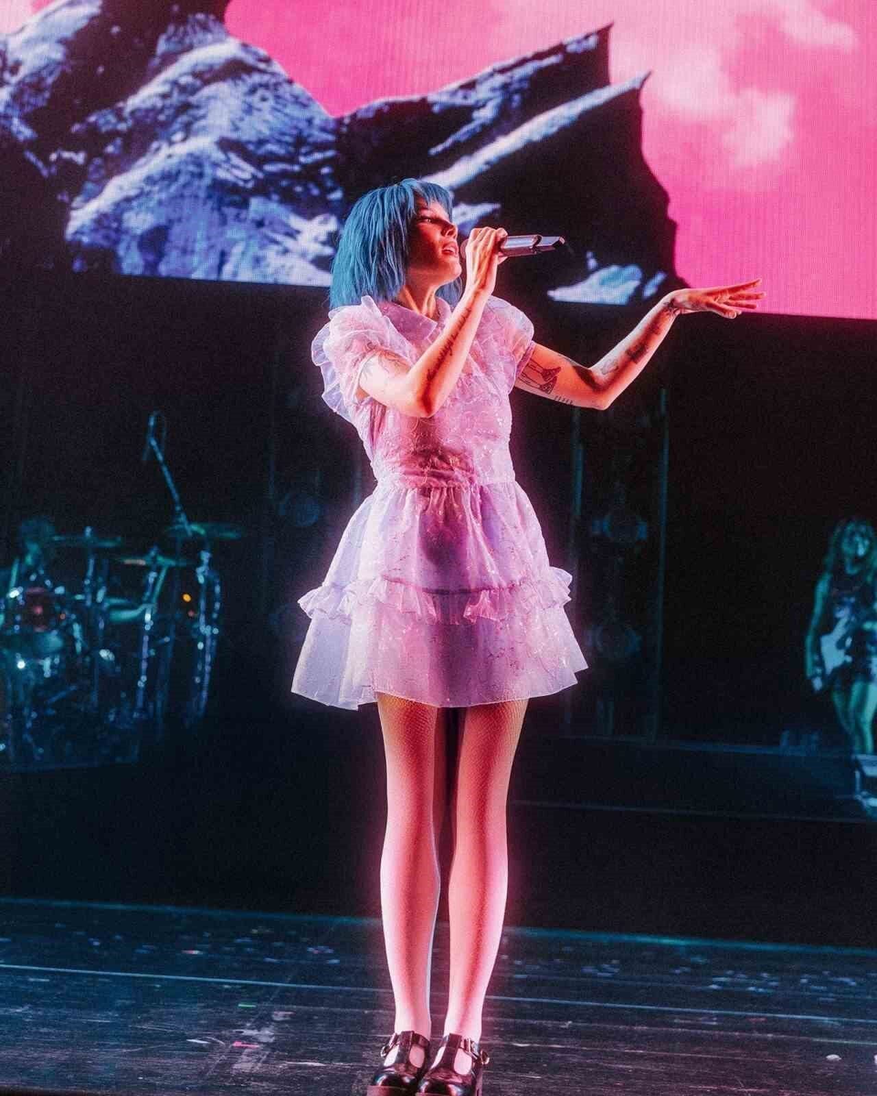 Dünyaca ünlü pop yıldızı Halsey, Türk hayranlarının karşısına çıkacak. 21