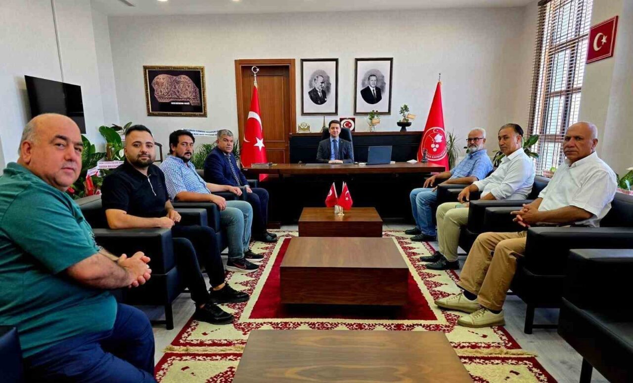 Hatay’ın Hassa ilçesi kaymakamı Safa Kahraman göreve başladı. İlçede görev