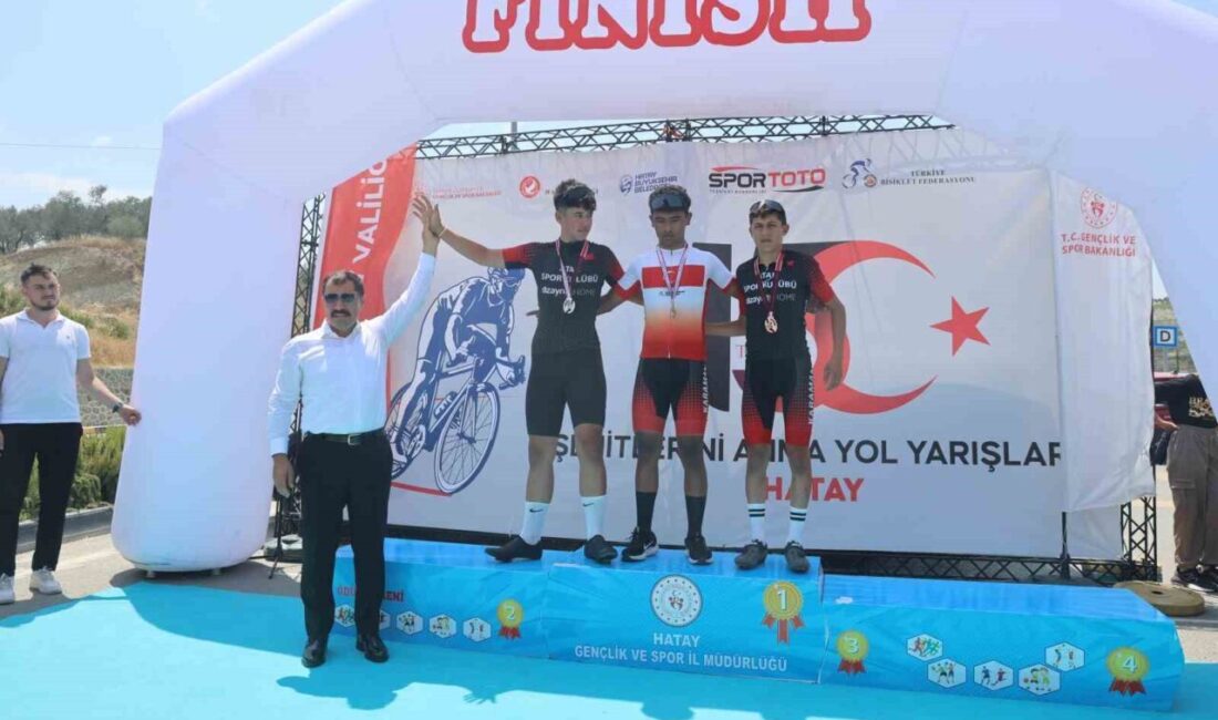 Hatay’da 15 Temmuz Şehitlerini Anma Bisiklet Yol Yarışması düzenlendi. Yarışmada