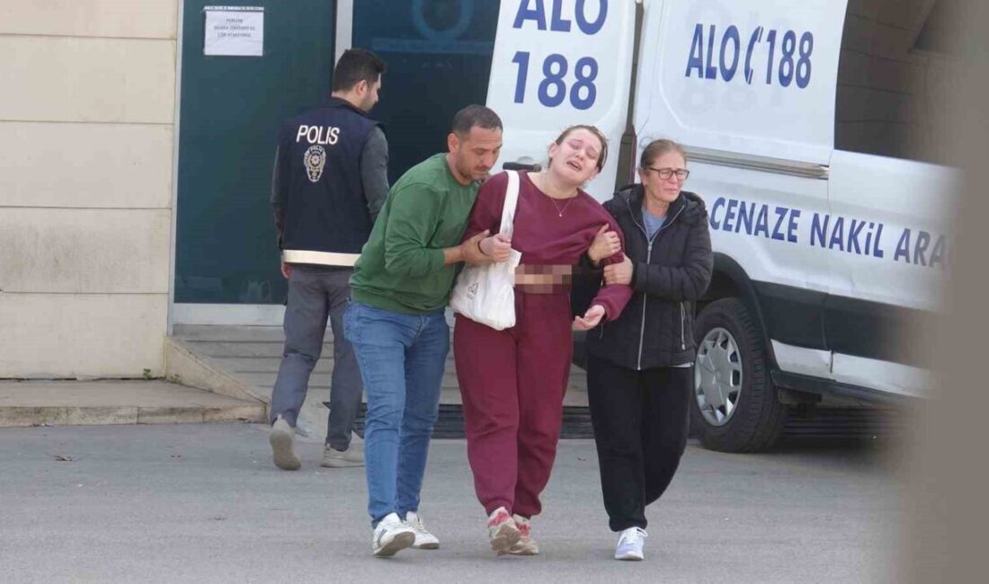 Antalya’nın Kepez ilçesinde özel bir hastanede hemşire olan Sevcan Demir