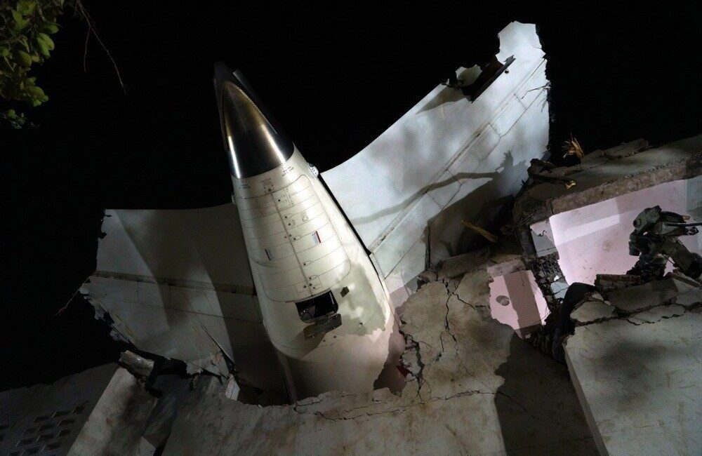 Hindistan’da 270 kişinin hayatına mal olan Air India uçak kazasına